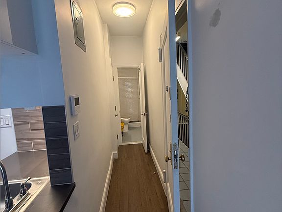 5th image of 242 E 83rd St APT 4b