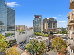 4801 Fairmont Ave APT 705, Bethesda, MD