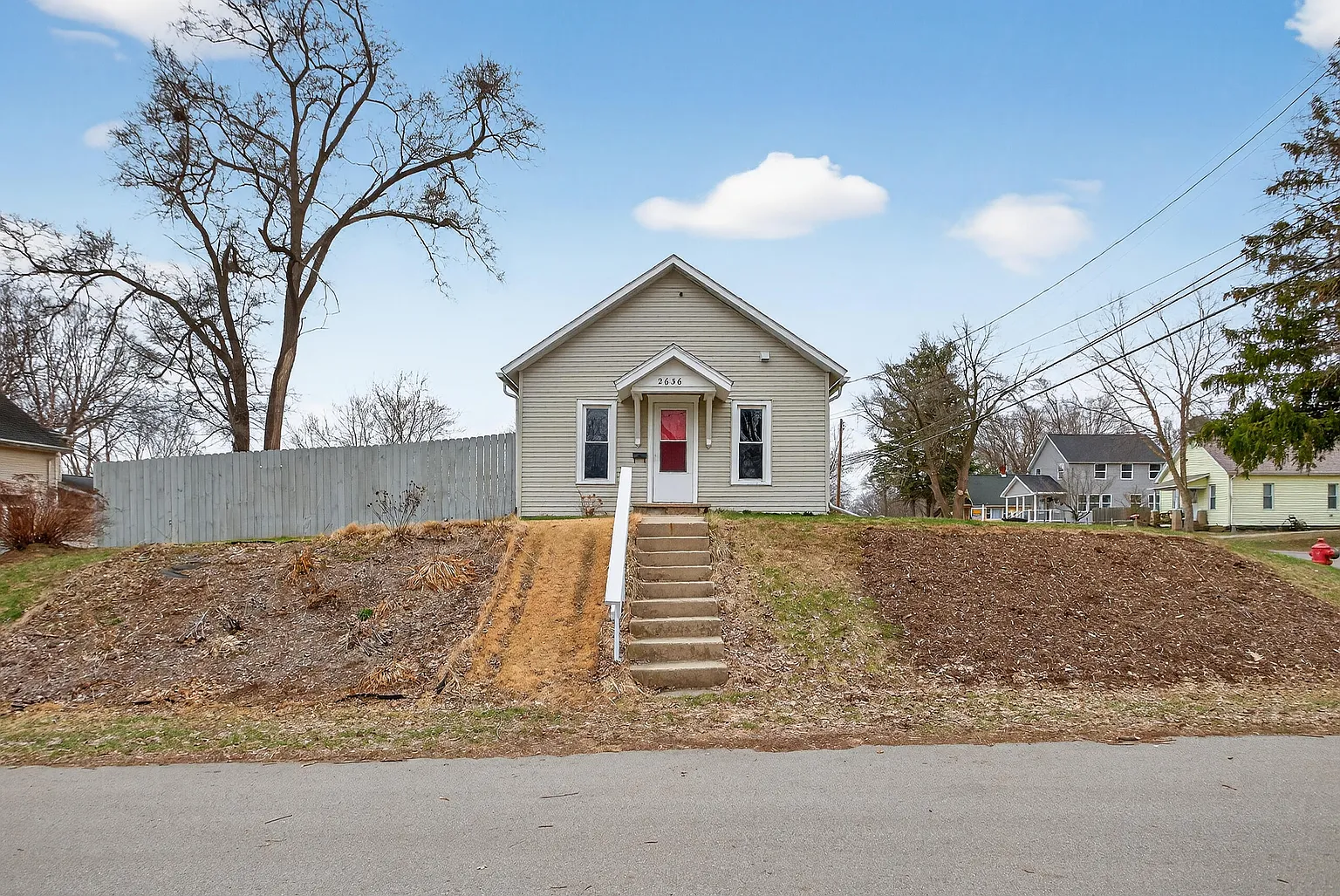 2636 Hickory St photo 1