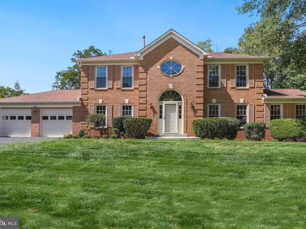 14716 Silverstone Dr, Silver Spring, MD 20905