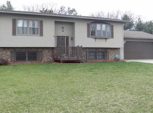 38029 S Town Ln, Prairie Du Chien, WI 53821