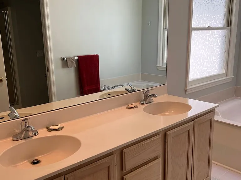 7 Golden Hind Dr — Photo 26