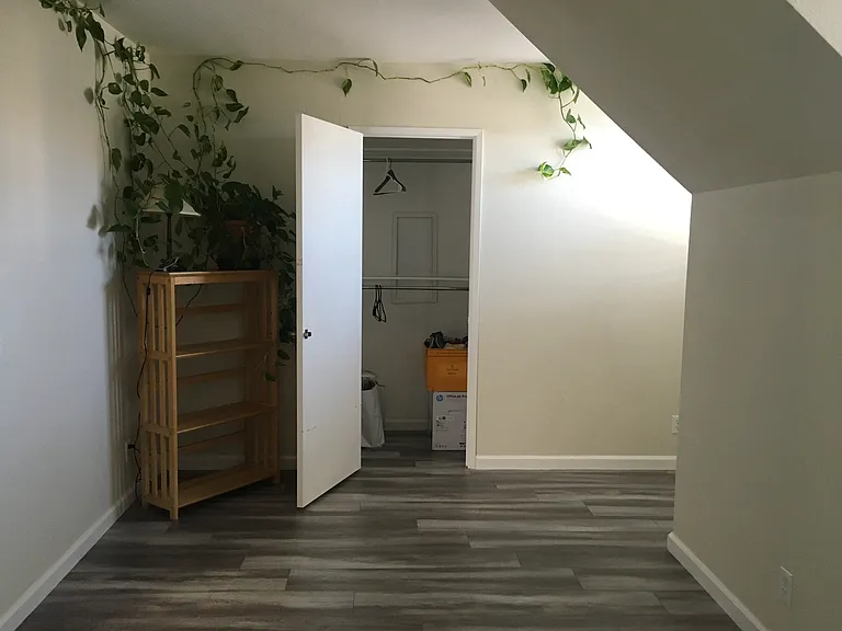 4231 Simsburry Cmn — Photo 13