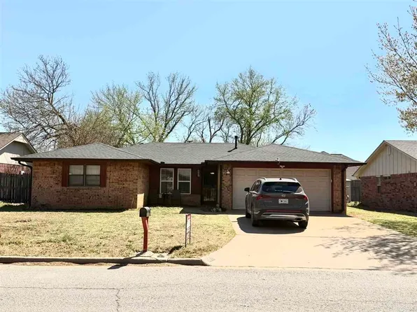 3011 NE Lancaster Ln, Lawton, OK 73507