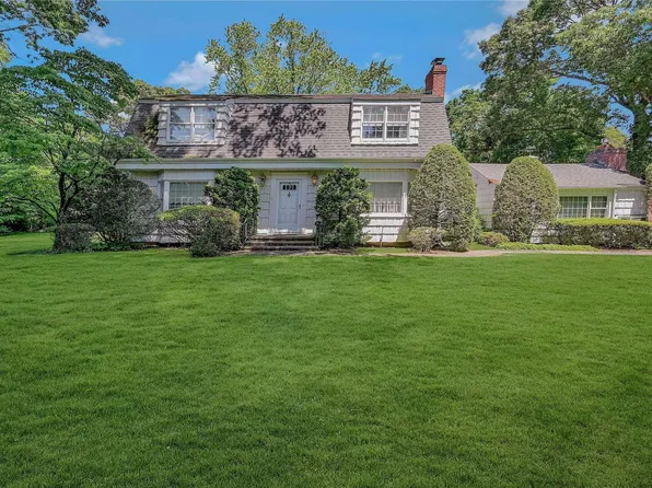 36 Titus Lane, Cold Spring Harbor, NY 11724