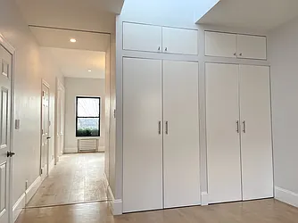 Rented by (Legacy) Elegran