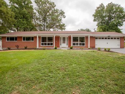 864 Charlesgate Dr, Saint Louis, MO, 63132