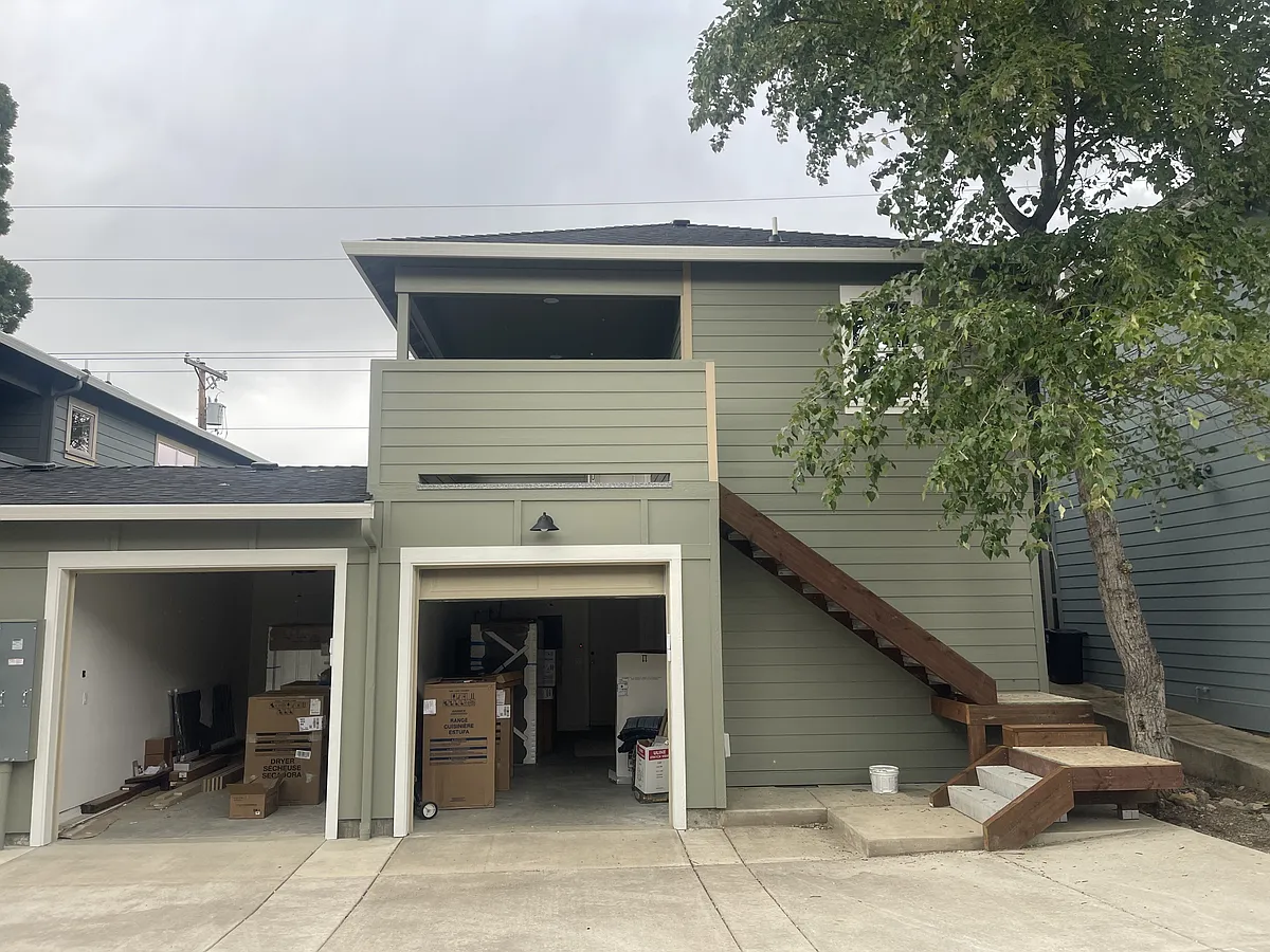 Building Photo - 322 Talent Ave #B