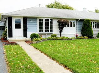 4702 W 88th Pl, Hometown, IL