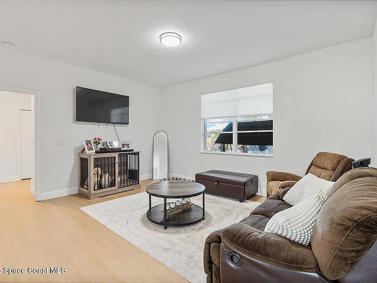 356 Olster St SW — Photo 8