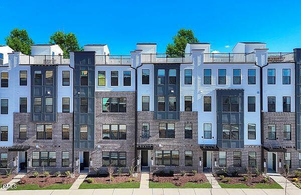 1st image of 605 Hedrick Ridge Rd #301