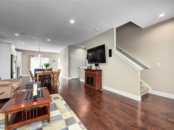 5th image of 17843 Northwood Ave