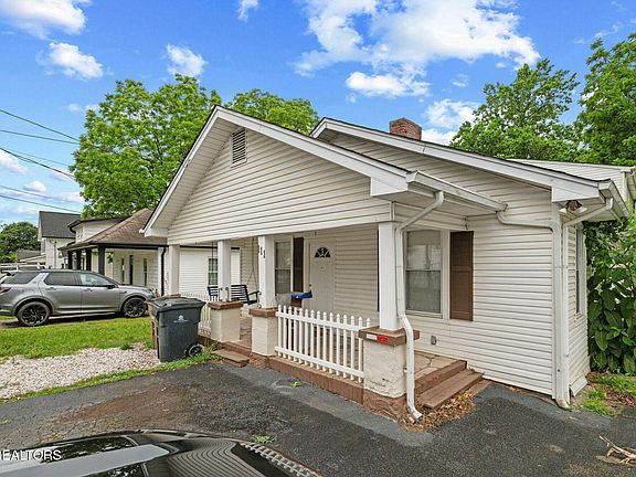 3rd image of 111 McDaniel Ave