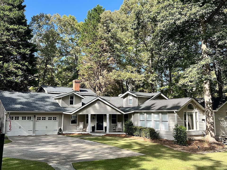 1st image of 627 Rock Springs Rd