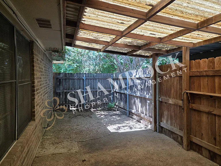 6807 Old Briarstown Rd — Photo 16