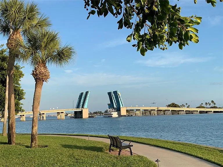 7872 Sailboat Key Blvd S #504 — Photo 36