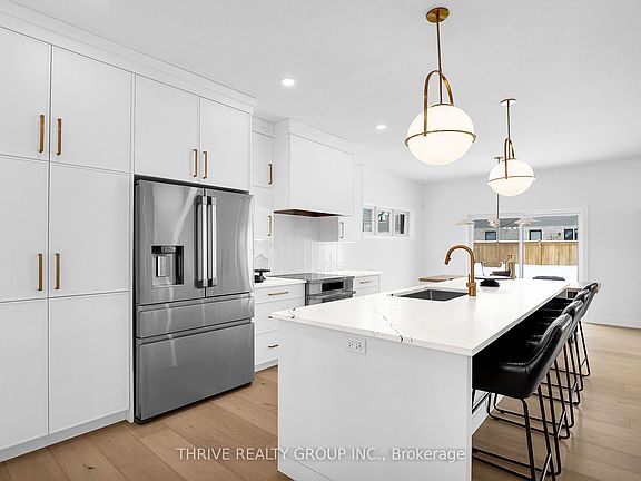 4th image of 3 Basil Cres