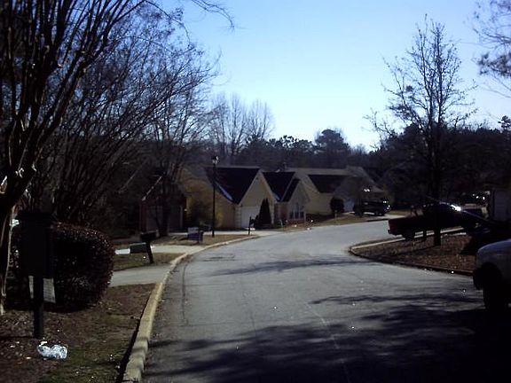 4th image of 759 Shore Dr