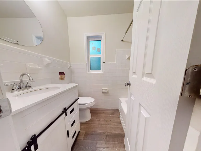 1694 Sharkey St — Photo 10