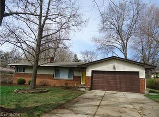 7727 Ragall Pkwy, Middleburg Heights, OH 44130
