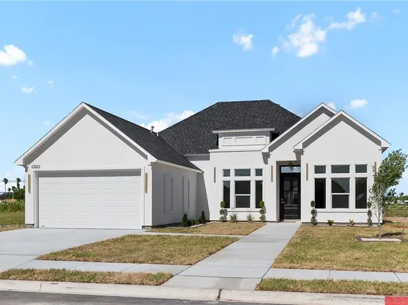 1013 Broken Arrow Dr, Alamo, TX 78516