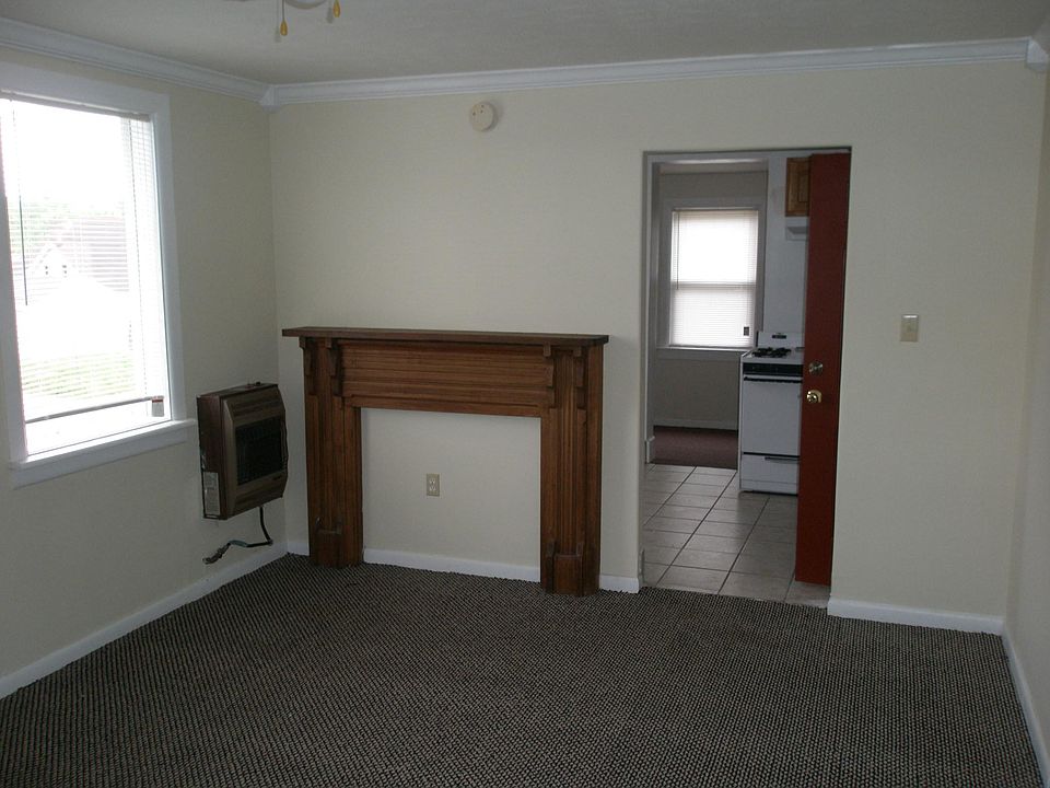 2nd image of 644 N Limestone APT 6