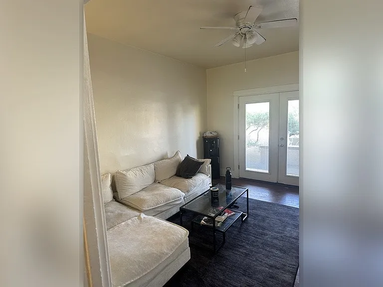 127 N 1st Ave #127 — Photo 3