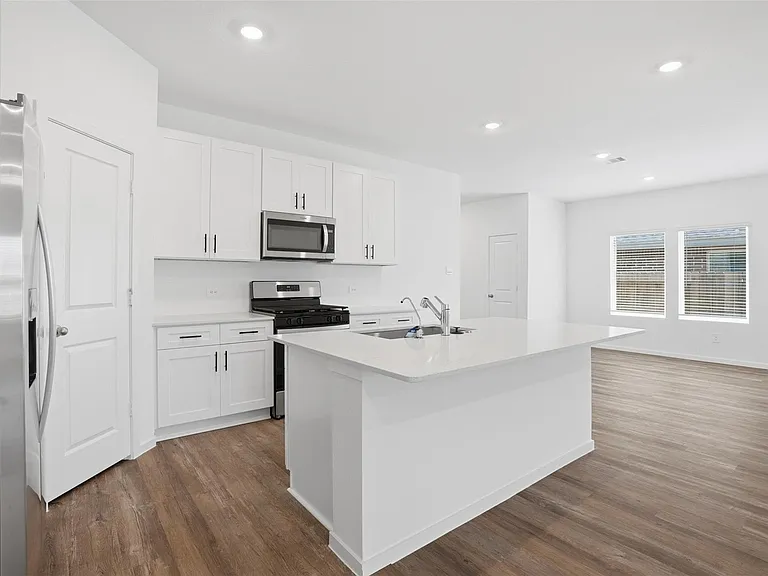 3005 Teal Breeze Ln — Photo 12