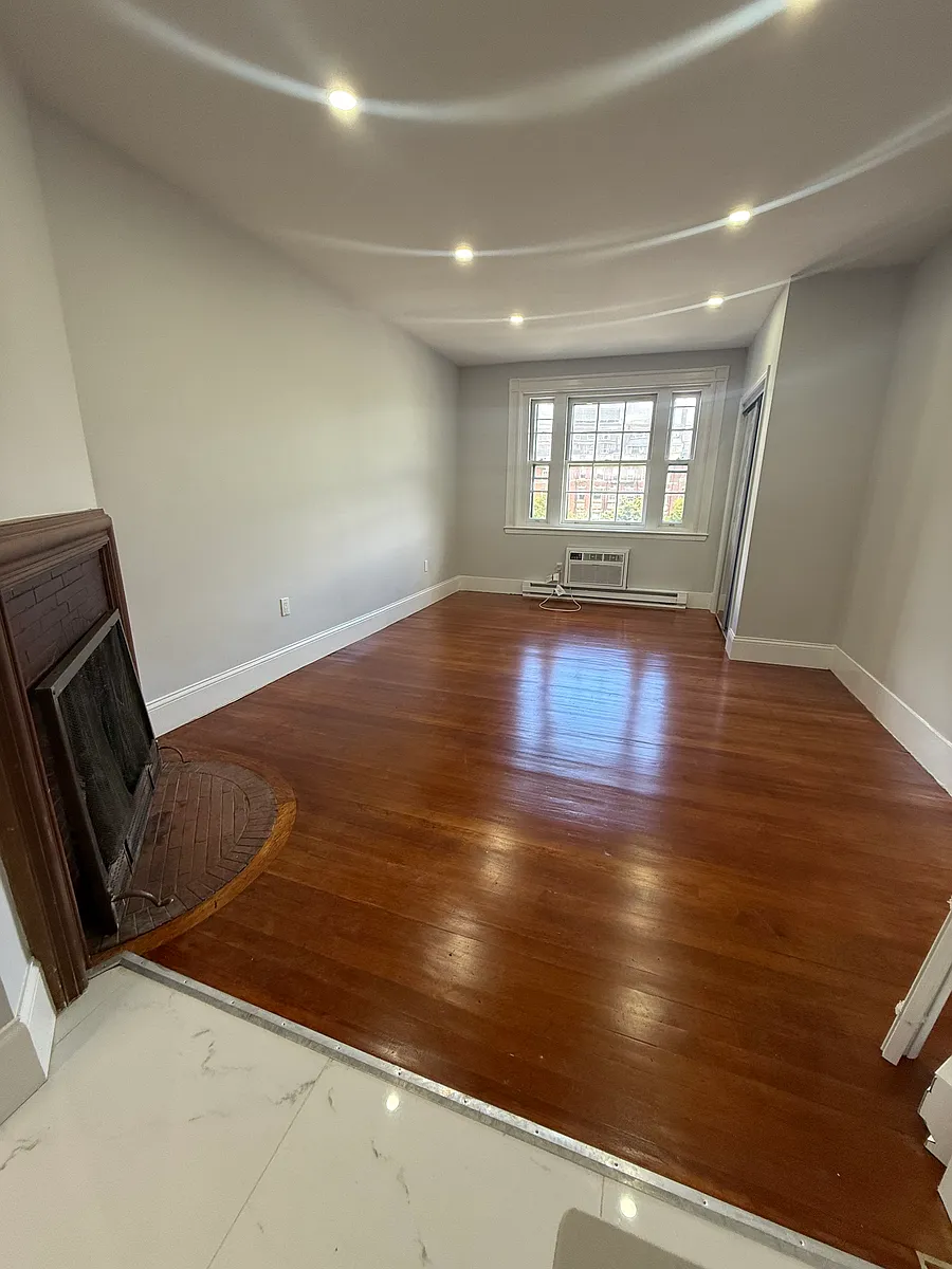Building Photo - 476 Commonwealth Ave #6