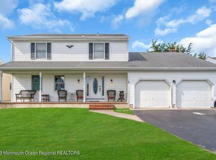 6 Diane Dr, Brick, NJ 08724