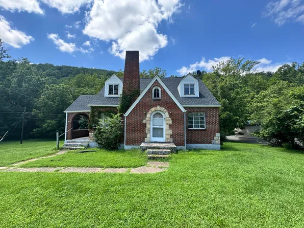 5507 Franklin Rd, Roanoke, VA 24014