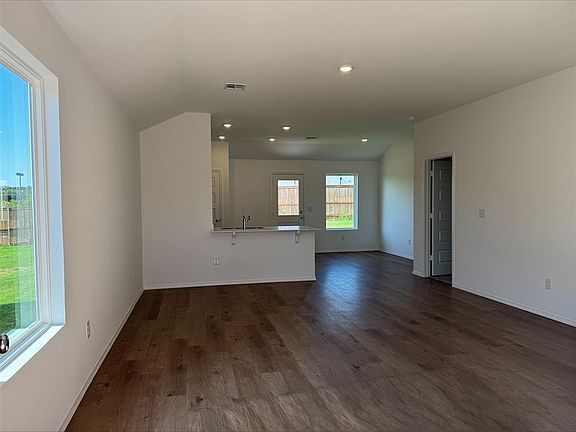 2nd image of 1953 Chandler Meadows Dr