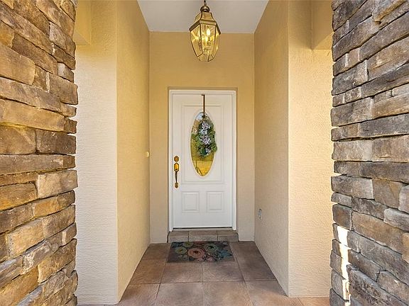 3rd image of 4670 SW 158th Street Rd