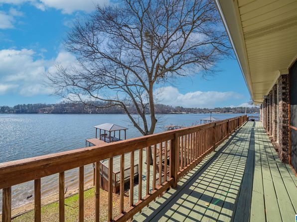 70 Camelot Ln, Talladega, AL 35160