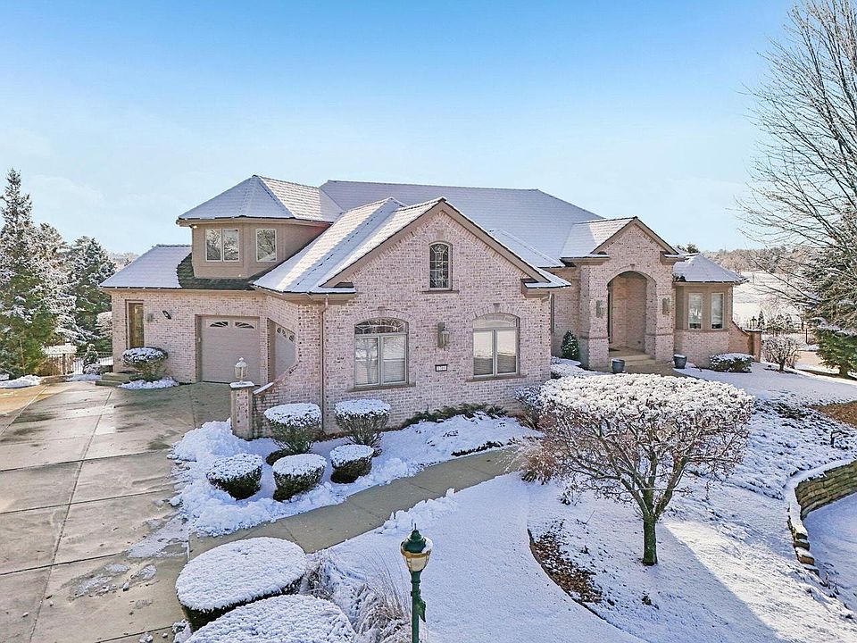 1st image of 1701 East Bristlecone DRIVE