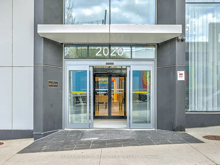 2020 Bathurst St #339 — Photo 7