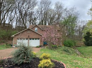 2216 S Ashford Ct, Nashville, TN 37214