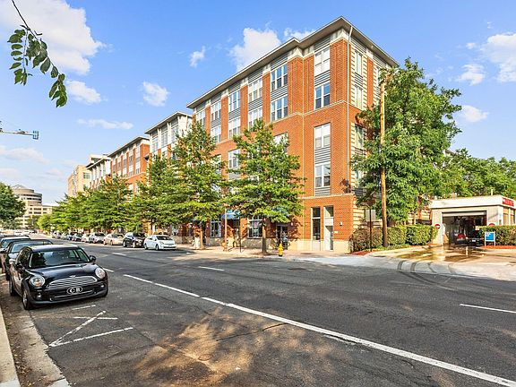 Welcome to 1800 Wilson Blvd!