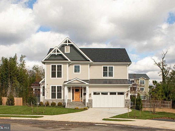 3rd image of 7054 Rosemary Ct