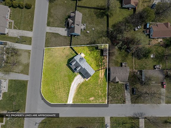 2nd image of 3433 Oak Lawn Dr