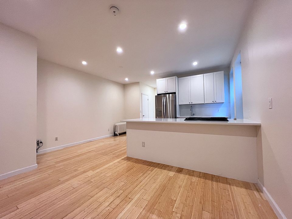 1st image of 247 Wadsworth Ave APT 5O