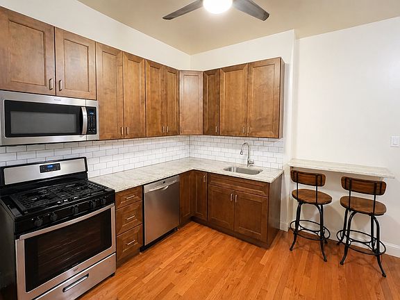 2nd image of 2502 N Kedzie Blvd APT 1