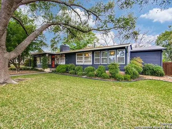 211 ROBINHOOD PL, San Antonio, TX 78209
