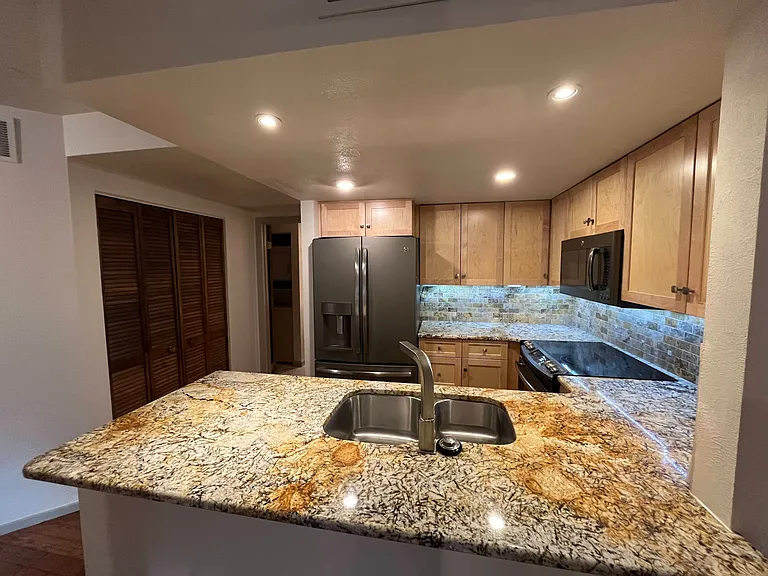 1303 Alpine Ave #15A — Photo 6