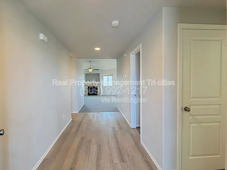6206 Maryhill Ln — Photo 4
