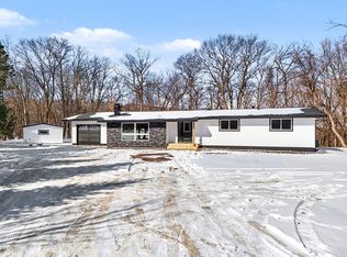 454 Country View Ln, Le Sueur, MN 56058
