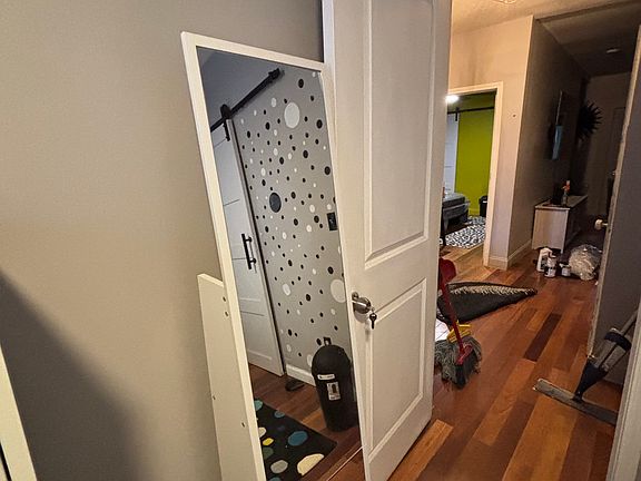 3rd image of 228 Bayview Ave #1