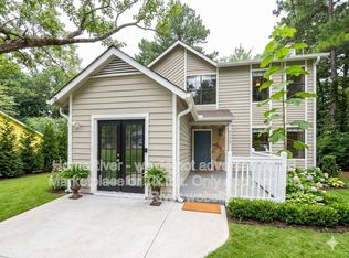 2871 Eastland Way, Snellville, GA 30078