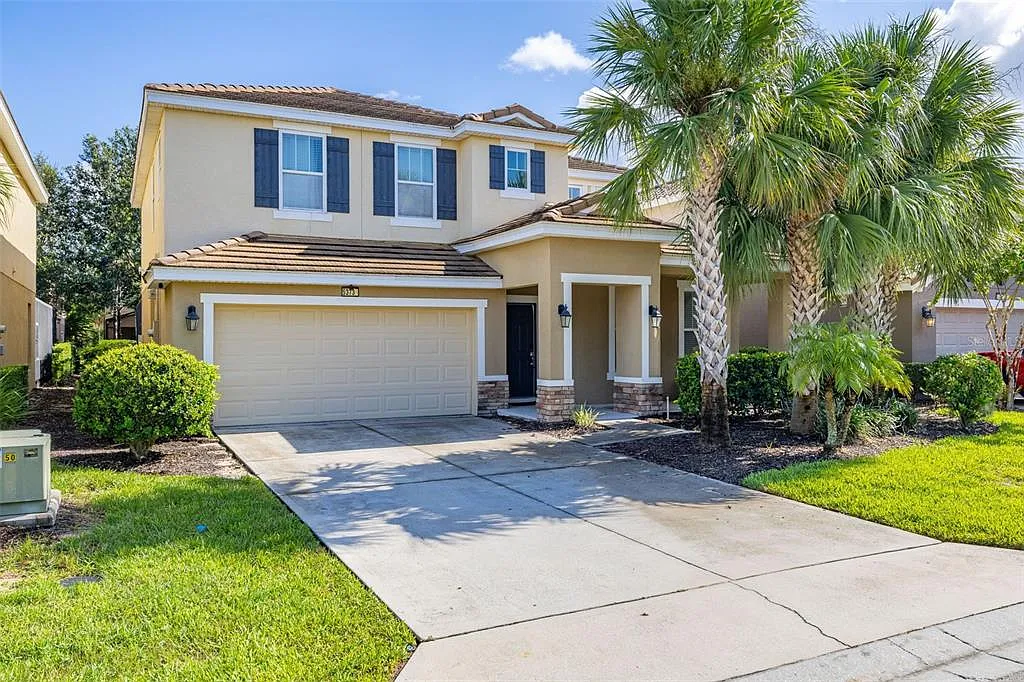 5 bed, 4.0 bath, 2723 sqft, $3,500 — Photo 1