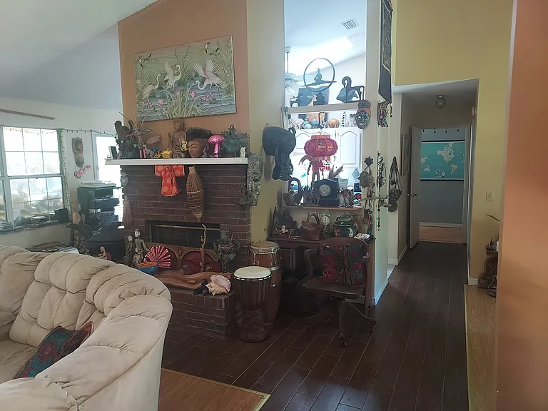6765 Crescent Cove Dr — Photo 4